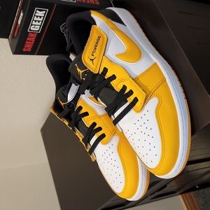 Air Jordan 1 Low Flyease With Crease Guard 2 Pack